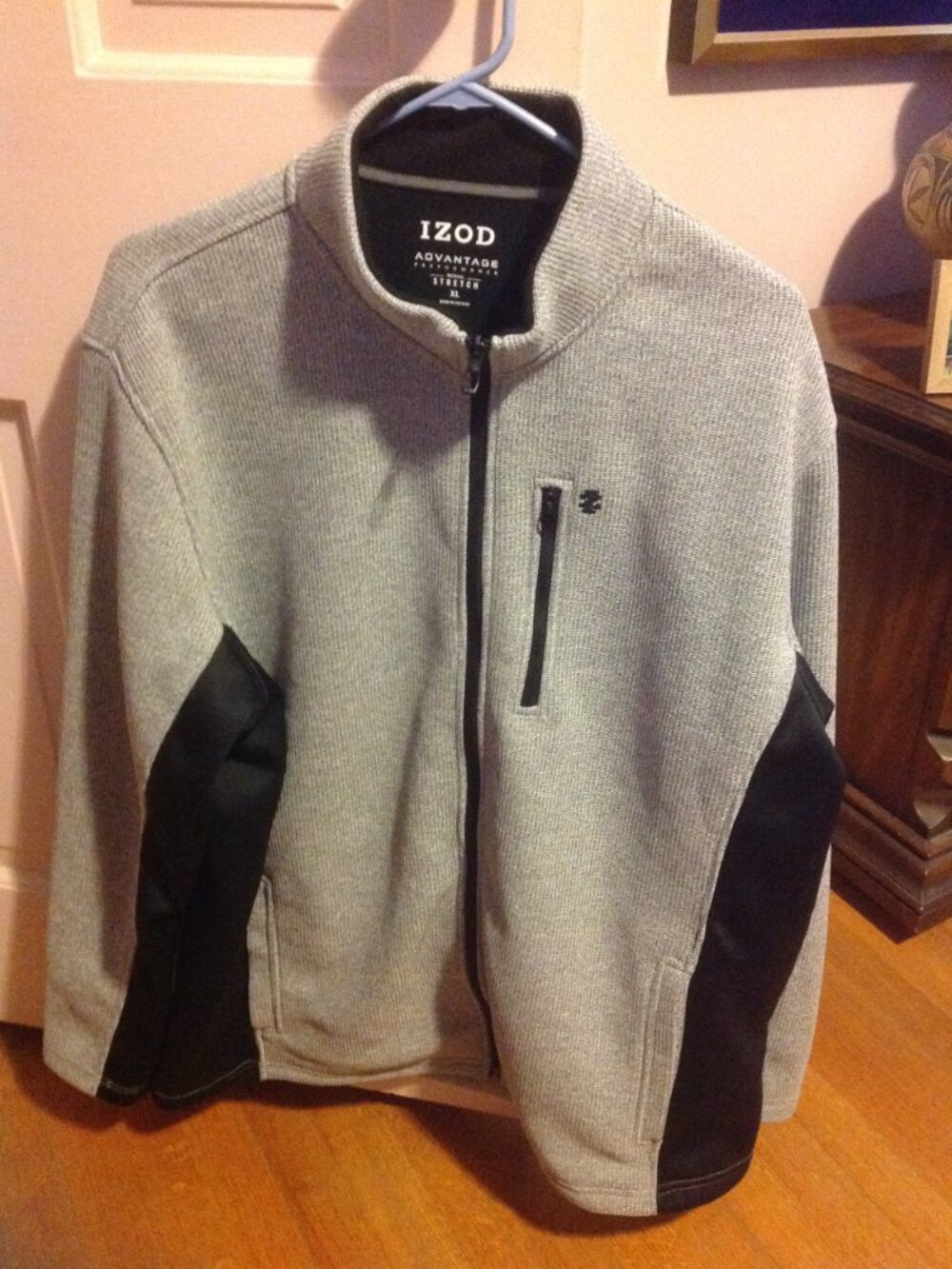 IZOD Men's XL Gray Knit with Black Accents Zip Up Performance Jacket - NWT